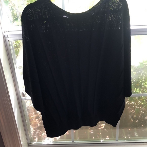 Chicos size 12 bat wing sweater with pleats & a banded waist line in black‎ - Picture 3 of 6